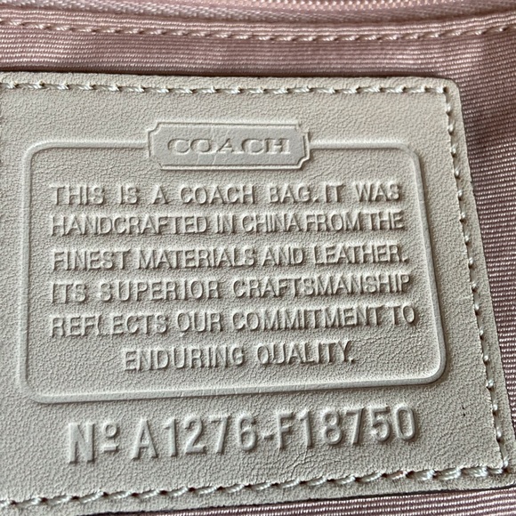 Coach purse. - Picture 7 of 16